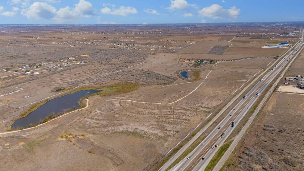 More Photos Of 7870 W Interstate 10, Seguin Land For Sale