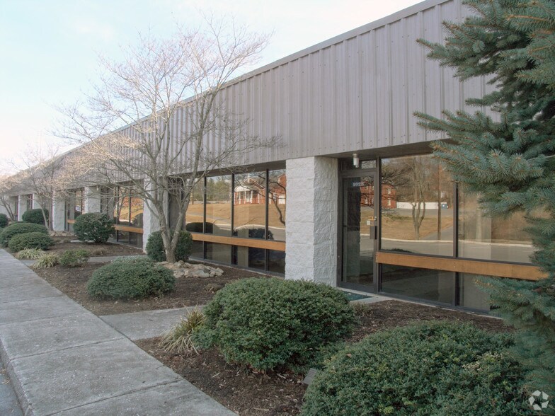 More Photos Of 4028 Papermill Rd, Knoxville Office For Lease