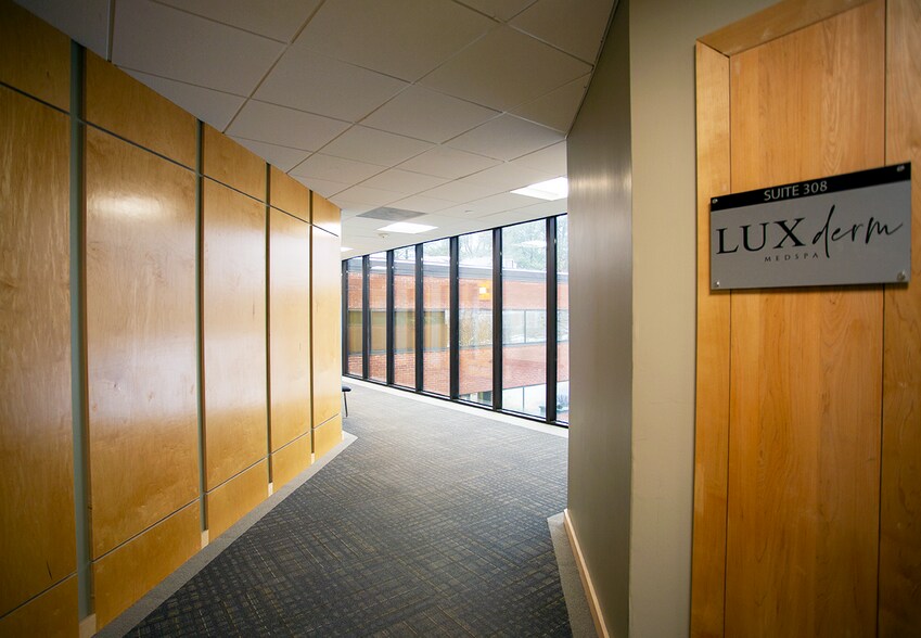 More Photos Of 86 Baker Ave Ext, Concord Medical For Lease