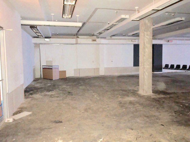 More Photos Of 9 N Wabash Ave, Chicago Loft Creative Space For Lease