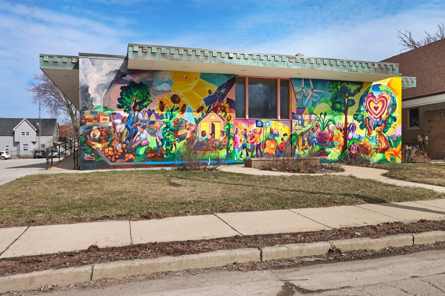 More Photos Of 2006 60th St, Kenosha Religious Facility For Sale