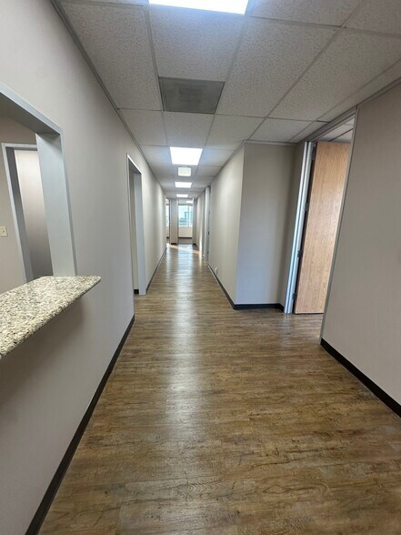 More Photos Of 4100 NW Loop 410, San Antonio Office For Lease
