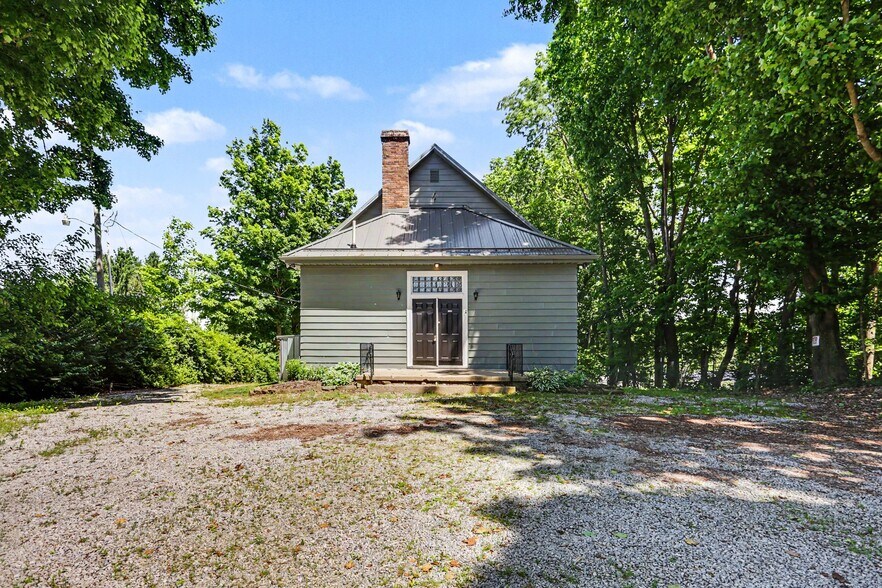 More Photos Of 9030 Columbus Rd, Mount Vernon Office For Sale