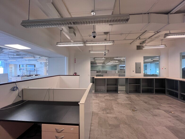 More Photos Of 535-547 W 45th St, New York Loft Creative Space For Lease