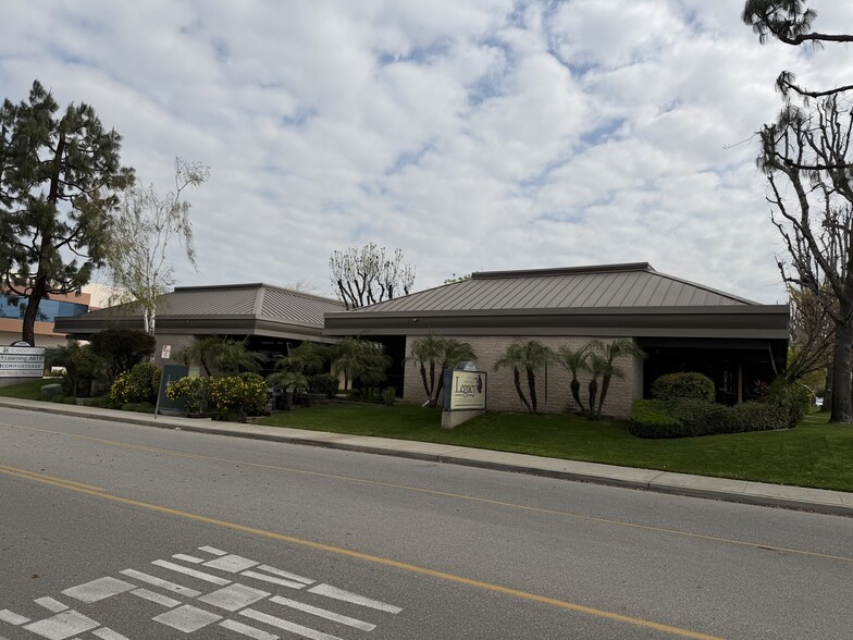 More Photos Of 1800 Westwind Dr, Bakersfield Medical For Lease