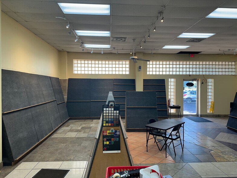 More Photos Of 3911 W University Dr, Edinburg Showroom For Lease