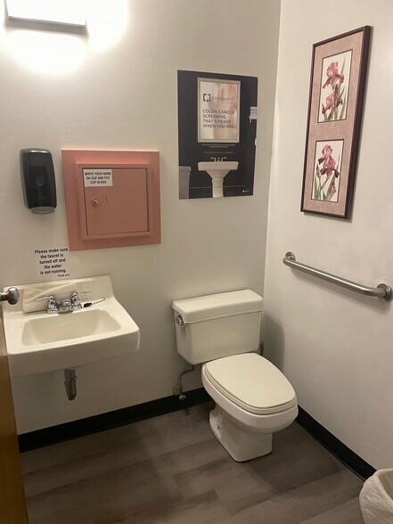 More Photos Of 2580 Shiloh Springs Rd, Dayton Office For Sale