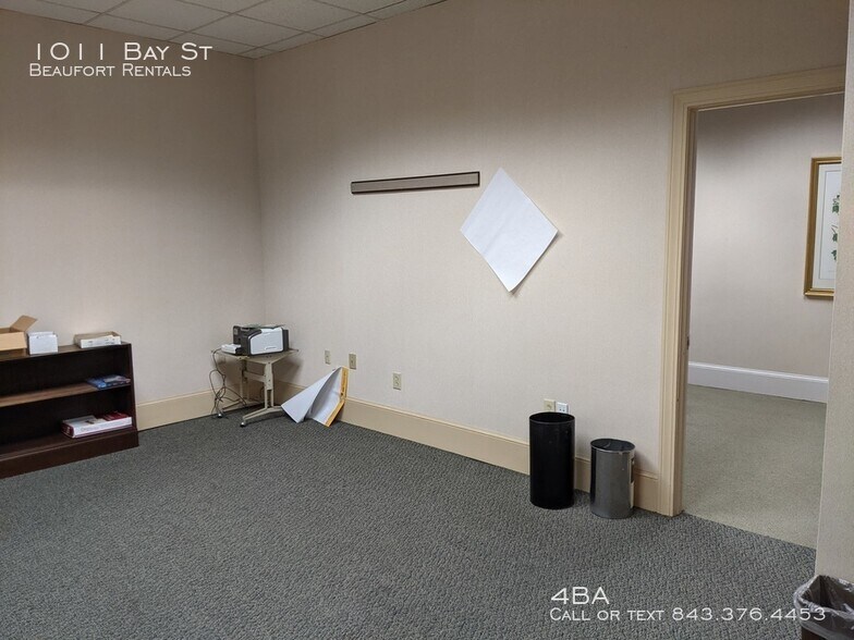 More Photos Of 1011 Bay St, Beaufort Office For Lease