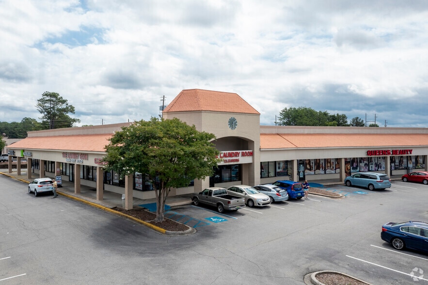 More Photos Of 3301 Lorna Rd, Birmingham Storefront For Lease