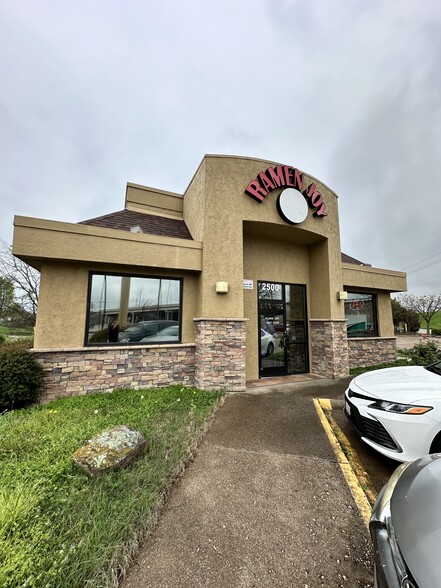 Primary Photo Of 2500 Highway 121, Bedford Fast Food For Sale