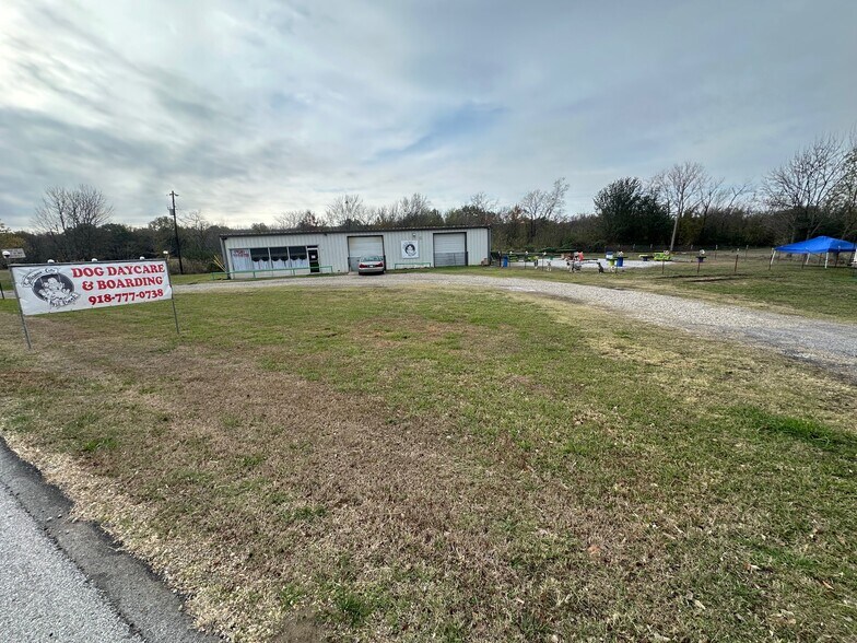 More Photos Of 465164 US-64 Hwy, Sallisaw General Retail For Sale