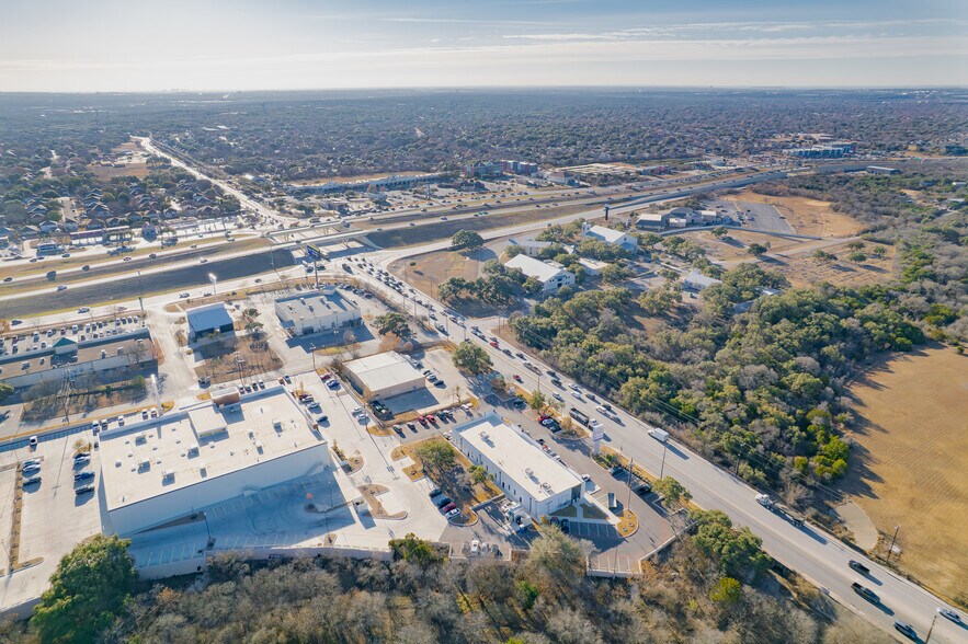 More Photos Of 9955 Braun Rd, Helotes Health Club For Sale