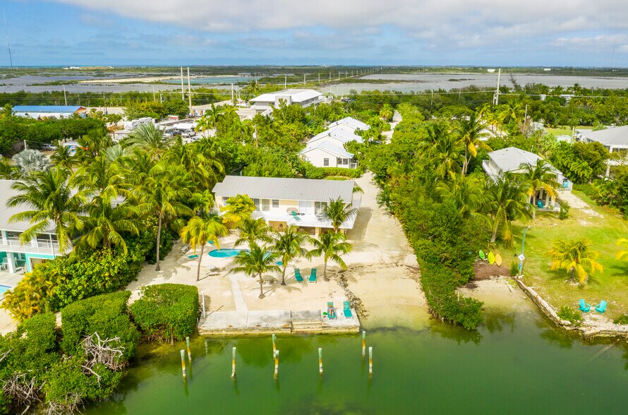 More Photos Of 21544 Overseas Hwy, Cudjoe Key Hotel For Sale