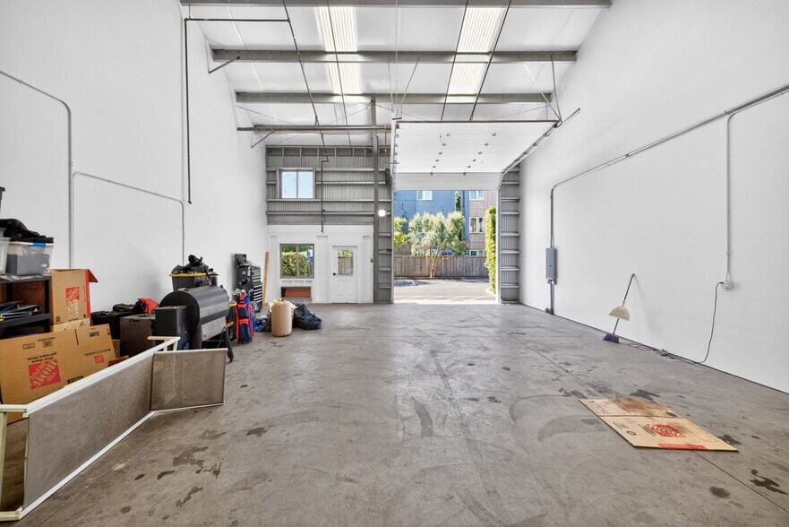 More Photos Of 1229 Grove St, Healdsburg Warehouse For Sale