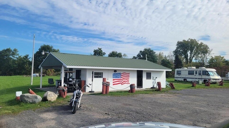 More Photos Of 6805 Martin St, Rome Service For Sale