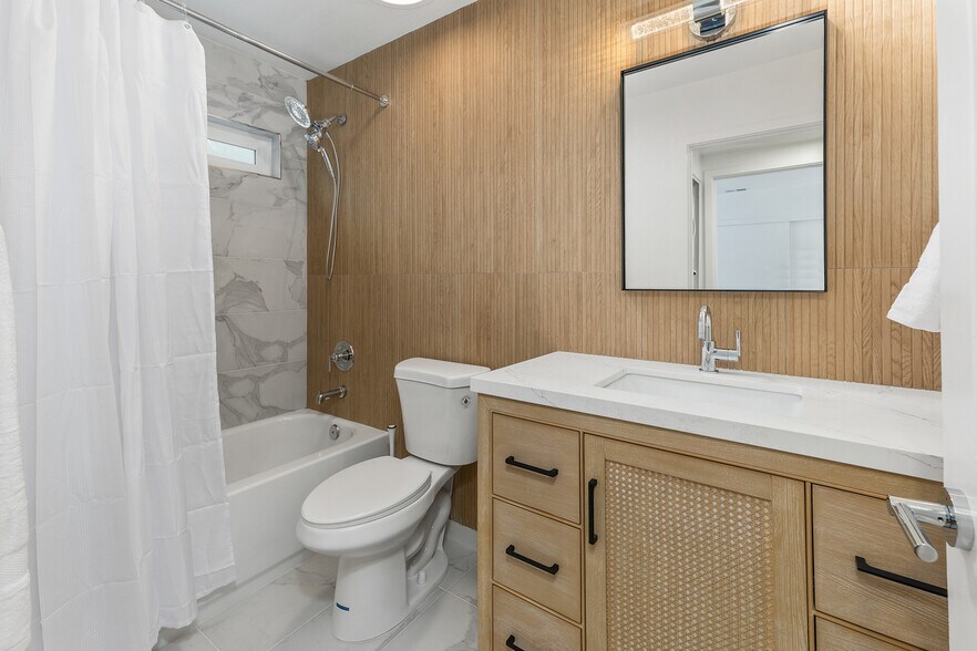 More Photos Of 813 Isthmus Ct, San Diego Apartments For Sale