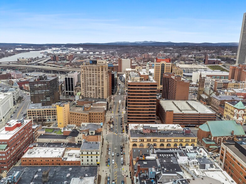 More Photos Of 40 Steuben Pl, Albany Apartments For Lease