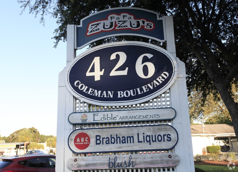 More Photos Of 426 W Coleman Blvd, Mount Pleasant Storefront For Lease