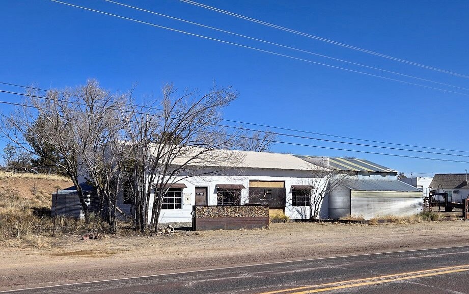 More Photos Of 1815 US Highway 66, Edgewood Flex For Sale