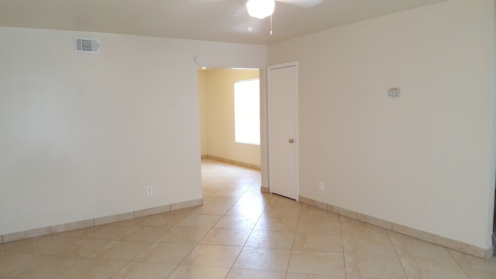 More Photos Of 12318 Ormandy St, Houston Apartments For Sale