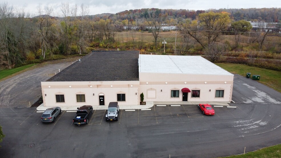 More Photos Of 7424 Victor Mendon Rd, Victor Flex For Lease