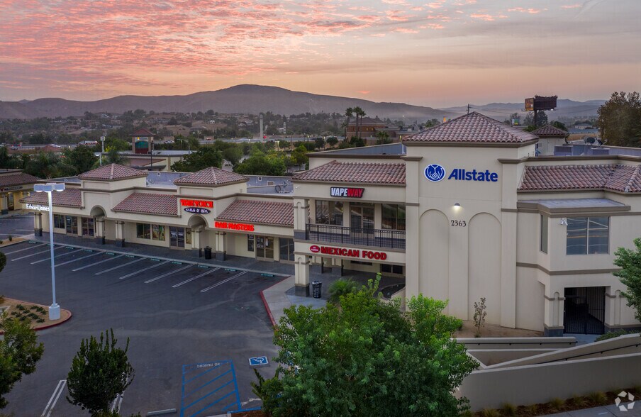 More Photos Of 2363 California Ave, Corona Storefront Retail Office For Lease