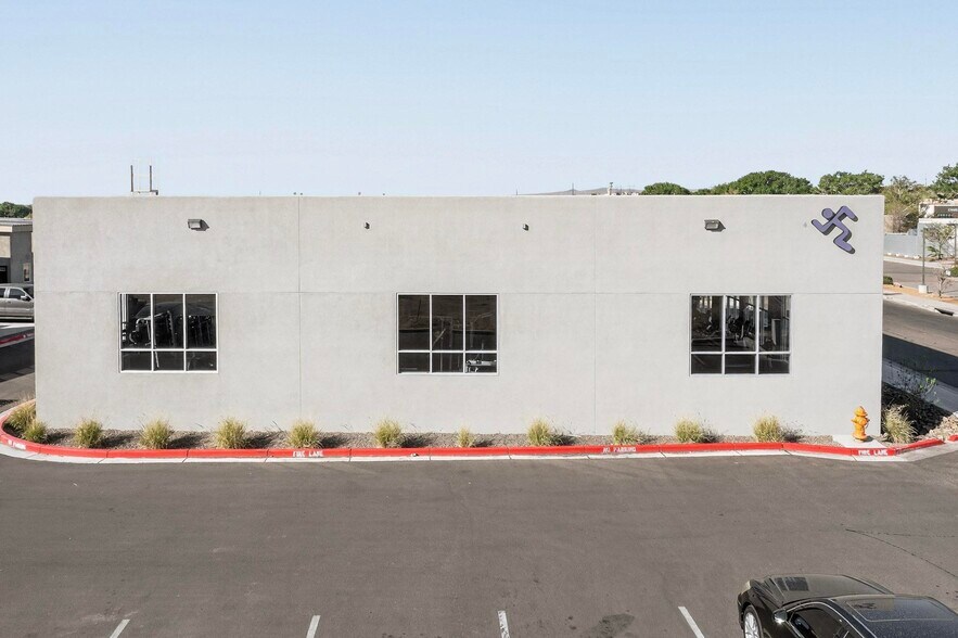 More Photos Of 9368 Valley View Dr NW, Albuquerque Apartments For Sale