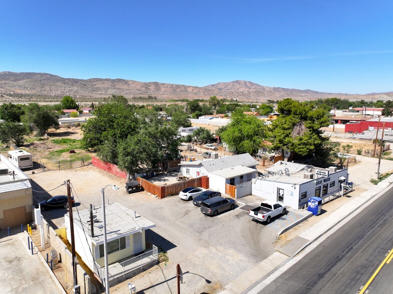 More Photos Of 8044 Pearblossom Hwy, Littlerock Storefront For Sale