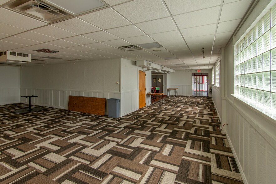 More Photos Of 542-546 S Telegraph Rd, Monroe Restaurant For Sale