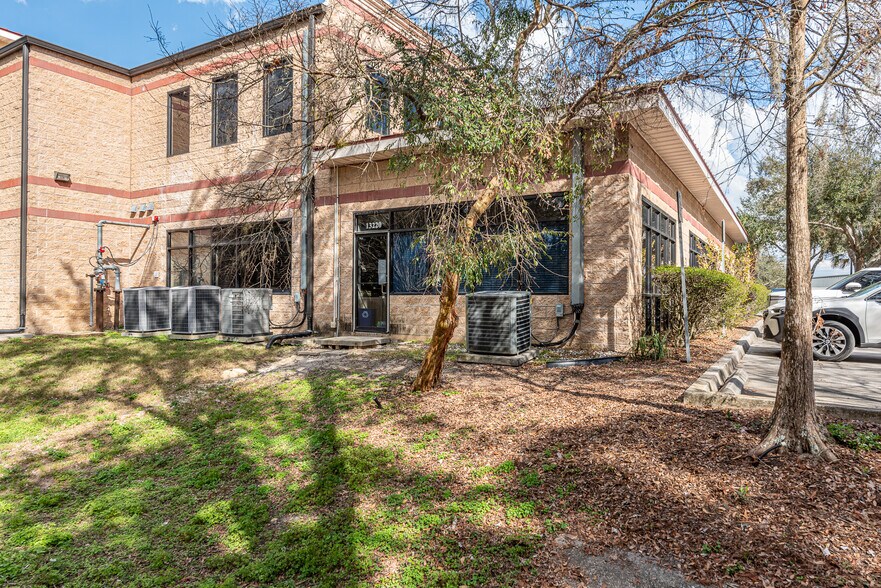 More Photos Of 13220-13280 N 56th St, Temple Terrace Medical For Sale