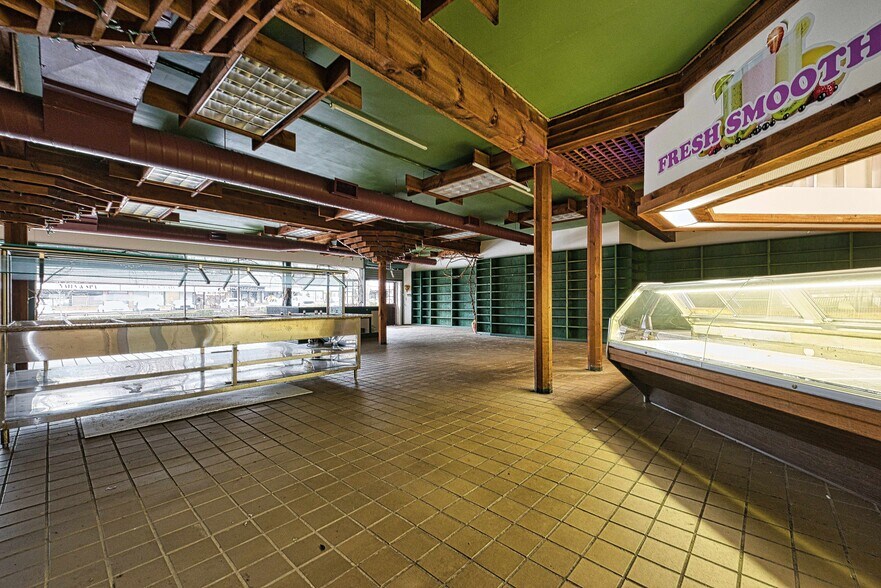 More Photos Of 80 E Main St, Huntington General Retail For Sale