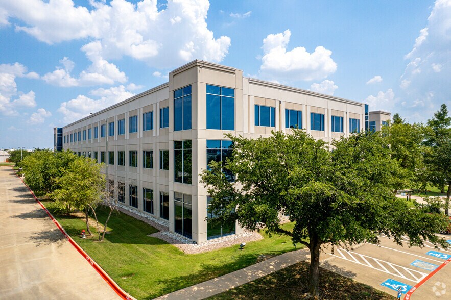 More Photos Of 1707 Market Place Blvd, Irving Office For Sale