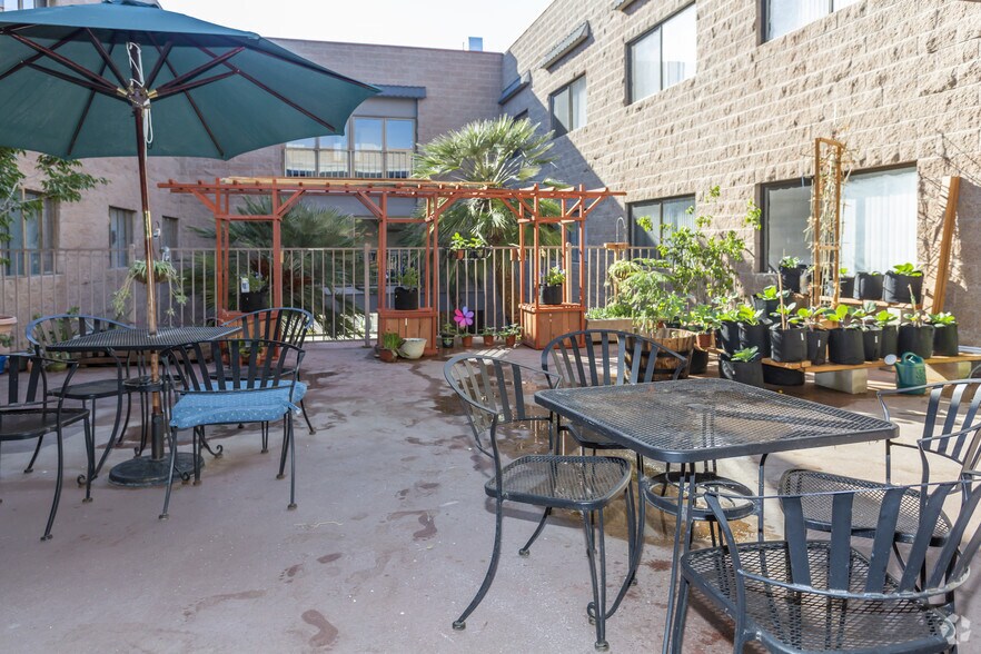 More Photos Of 171 4th Ave, Chula Vista Apartments For Sale