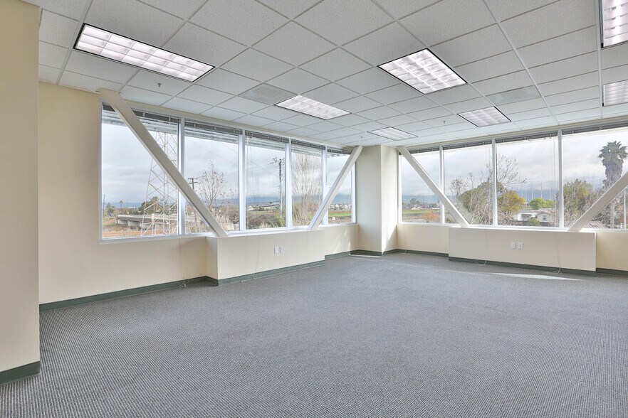 More Photos Of 2077 Gold St, San Jose Office For Lease
