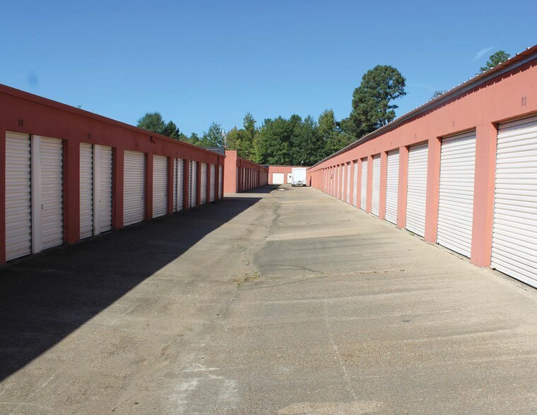 More Photos Of 4812 Monkhouse Dr, Shreveport Self Storage For Sale