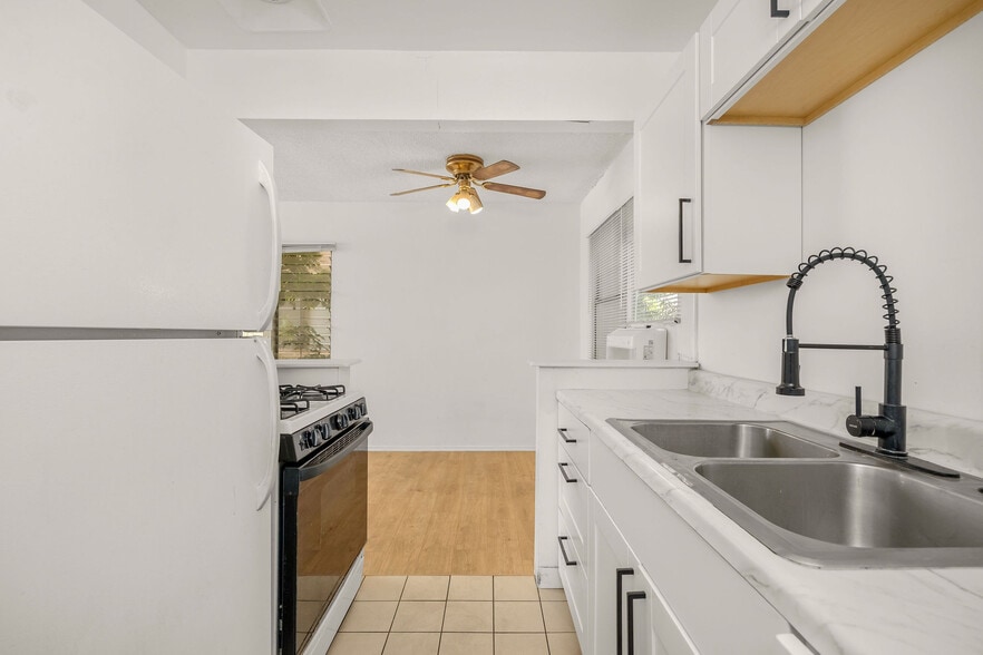 More Photos Of 3705 WESTWOOD BL, Los Angeles Apartments For Sale