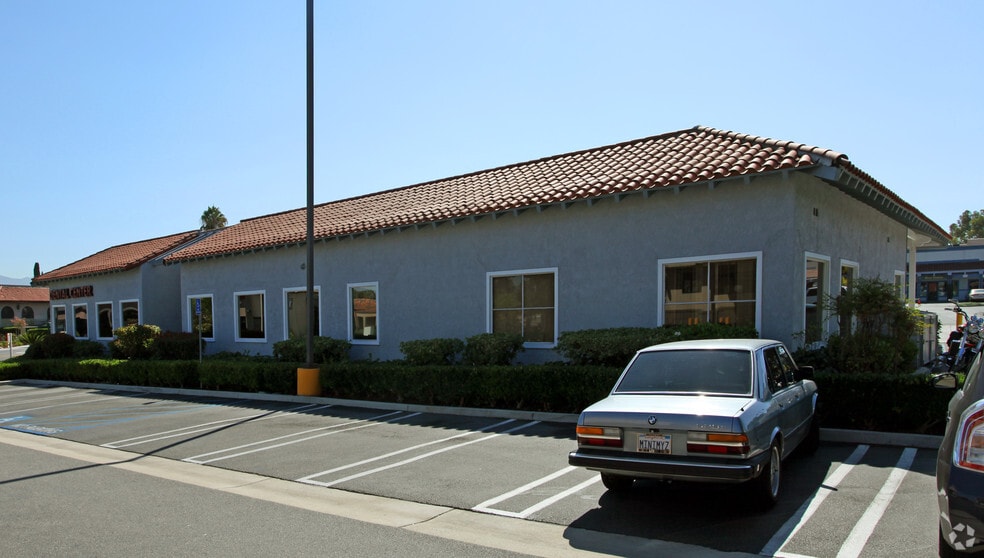 More Photos Of 24400 Muirlands Blvd, Lake Forest Medical For Sale