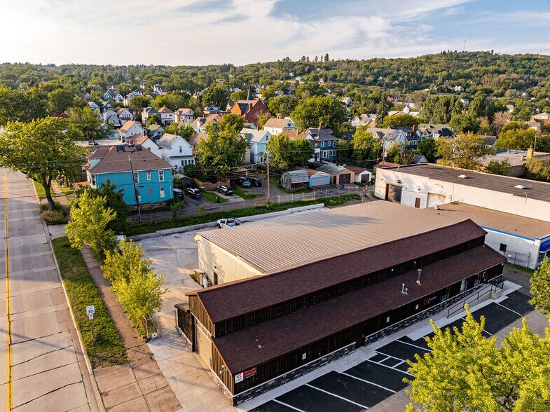 More Photos Of 2321 W 1st St, Duluth Service For Sale