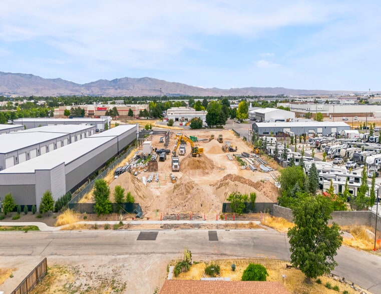 More Photos Of 2137 S Saturn Way, Boise Industrial For Sale