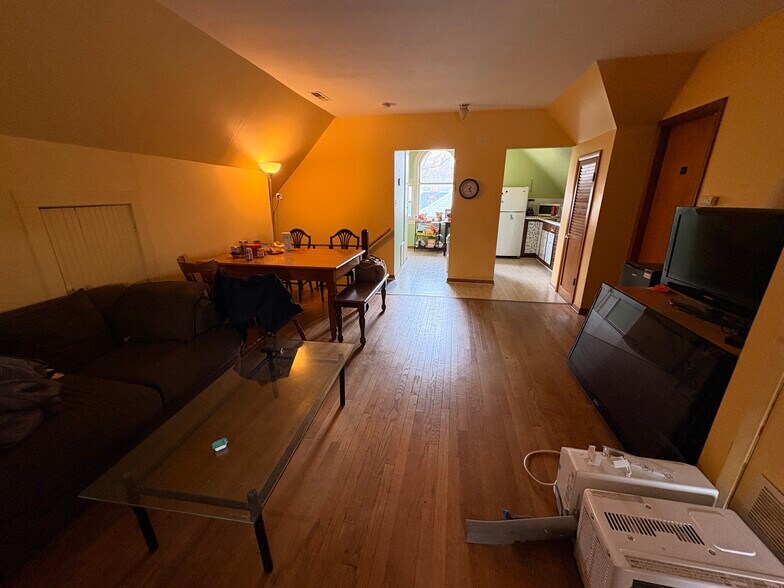 More Photos Of 401 N Salisbury St, West Lafayette Apartments For Sale