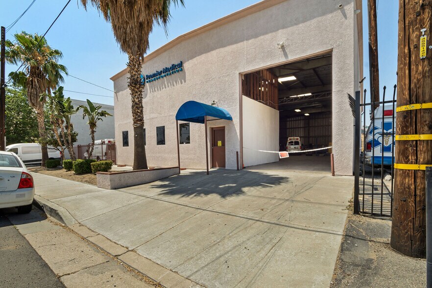 More Photos Of 484 E Redlands Blvd, San Bernardino Auto Repair For Sale