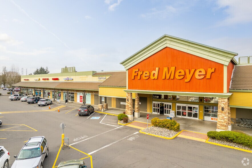 More Photos Of 15995-16065 SW Walker Rd, Beaverton General Retail For Lease