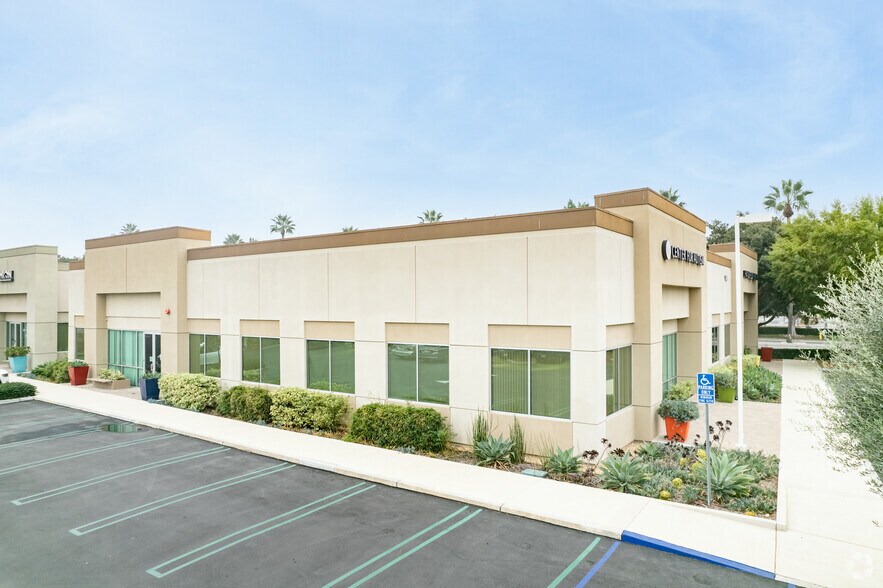 More Photos Of 108 Discovery, Irvine Office For Sale