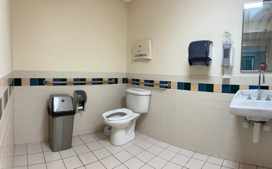 More Photos Of 313 South Ave, Fanwood Medical For Lease