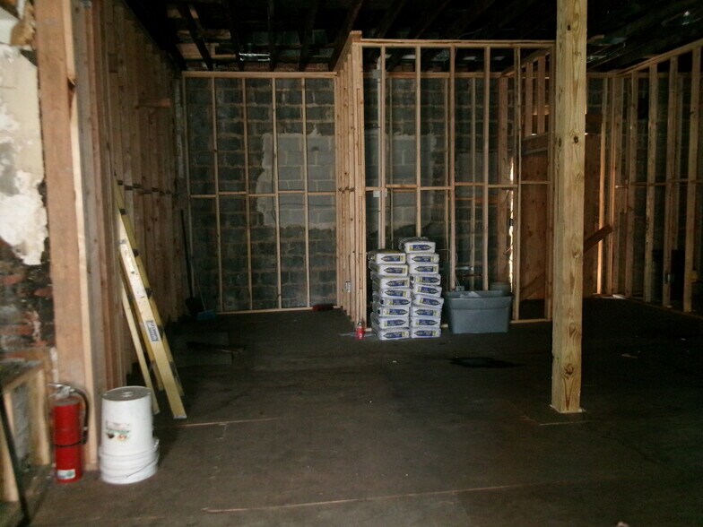 Primary Photo Of 337 Oak st, Passaic General Retail For Sale