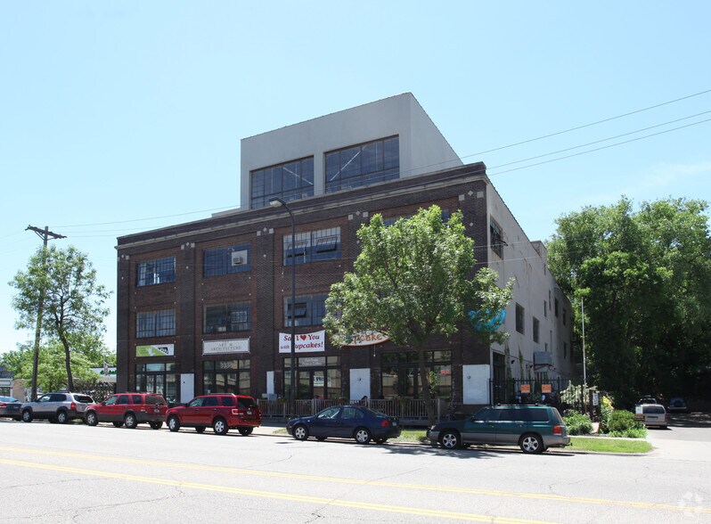 More Photos Of 3338 SE University Ave, Minneapolis Storefront Retail Office For Sale