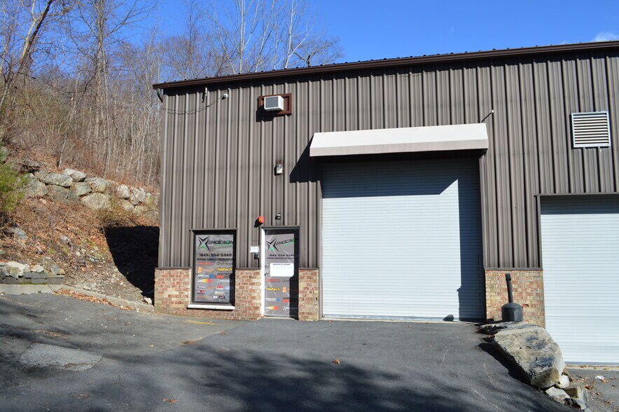 More Photos Of 301 Route 17, Hillburn Industrial For Lease
