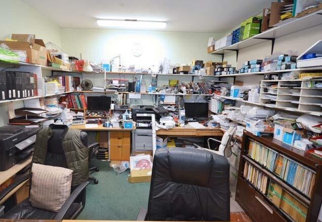 More Photos Of 2981 Simpson Rd, Richmond Showroom For Sale