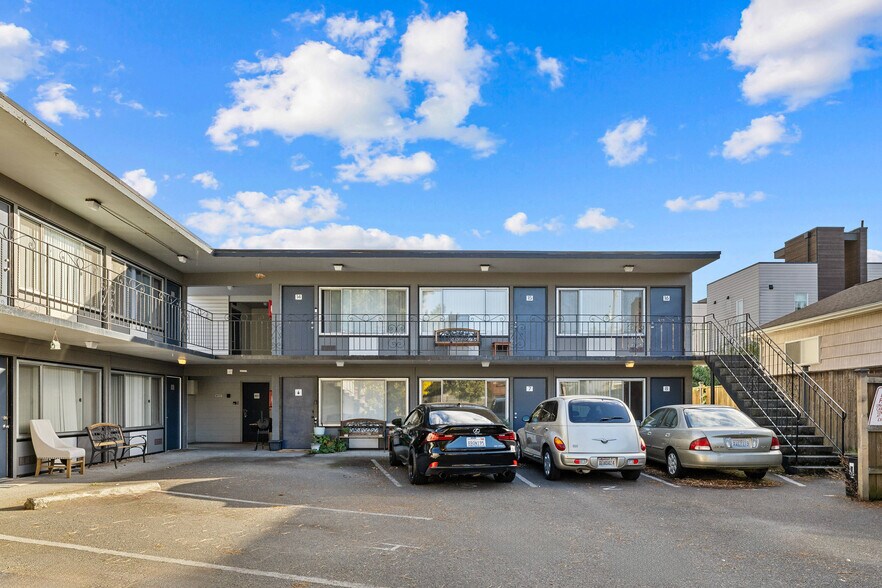 More Photos Of 801 NW 54th St, Seattle Apartments For Sale