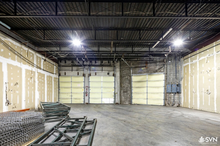 More Photos Of 1101-1115 Delaware Ave, Lexington Warehouse For Lease